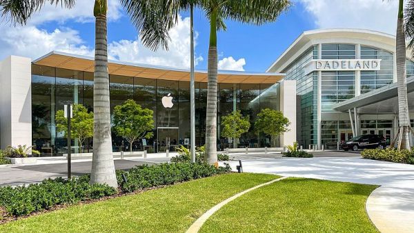 Apple Store at Dadeland Mall 01